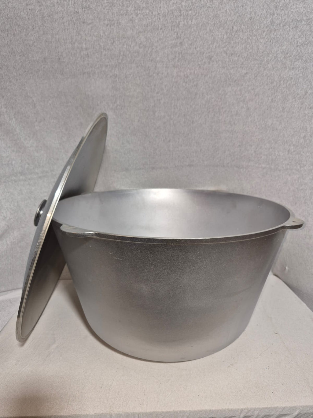 Ceaun Aluminiu + Capac fara toarta 60 Litri