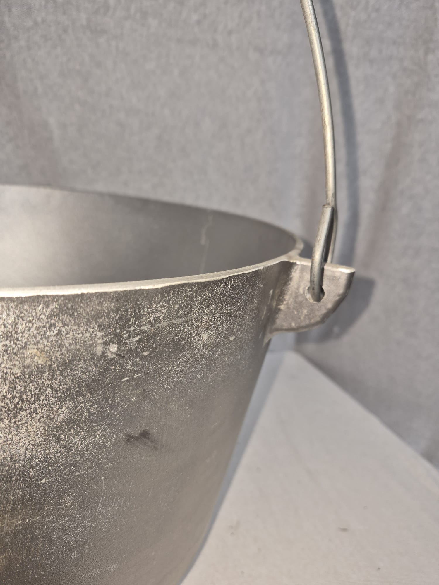 Ceaun Aluminiu Turnat+Capac Moldova 20 Litri