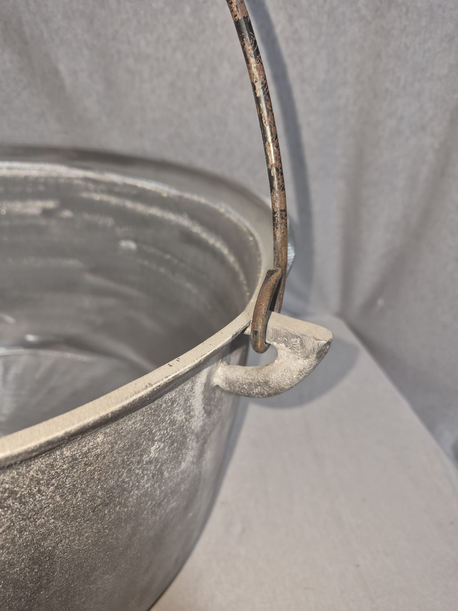 Ceaun Aluminiu Turnat Fund Drept 40 Litri 