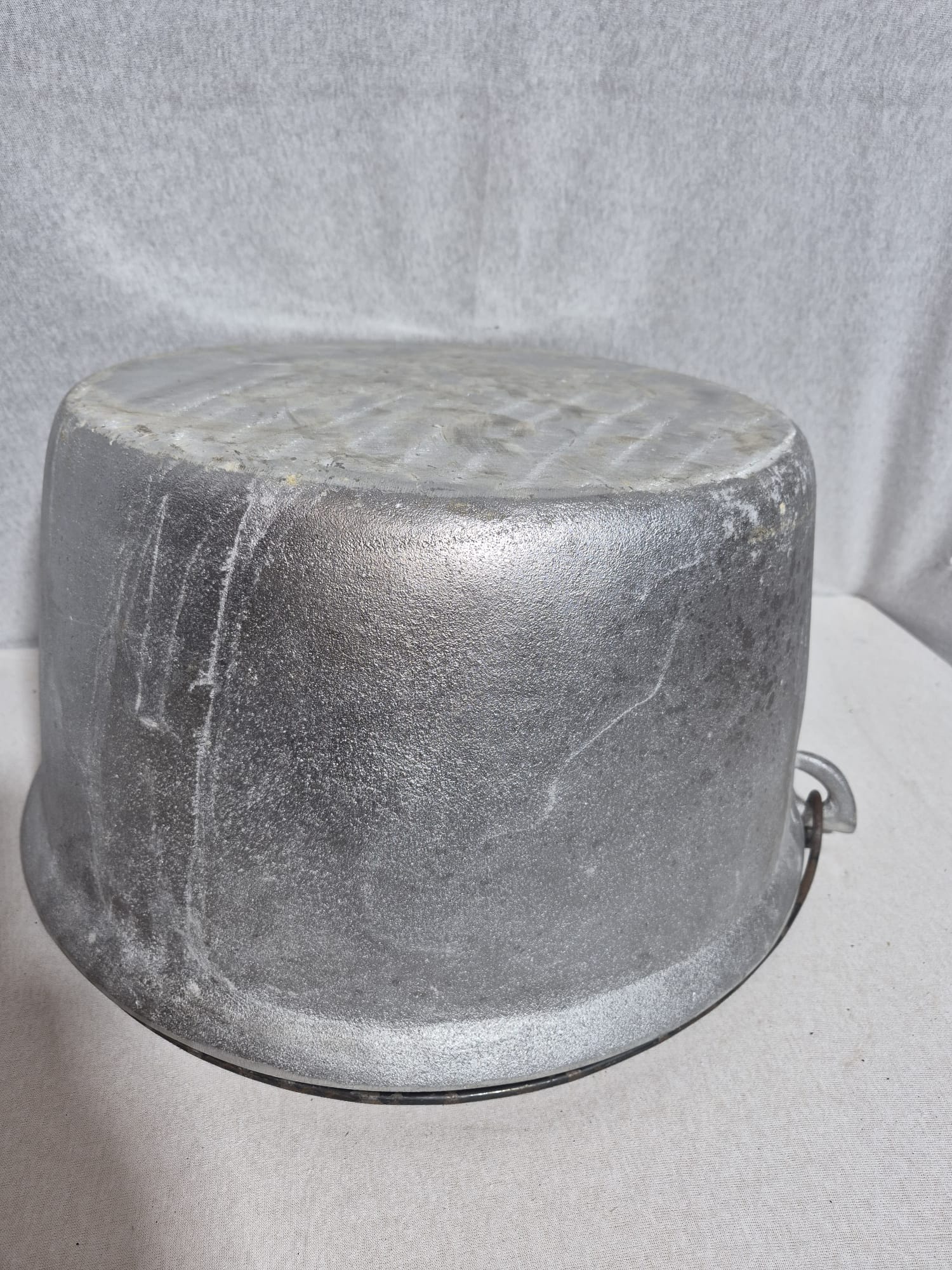 Ceaun Aluminiu Turnat Fund Drept 40 Litri 