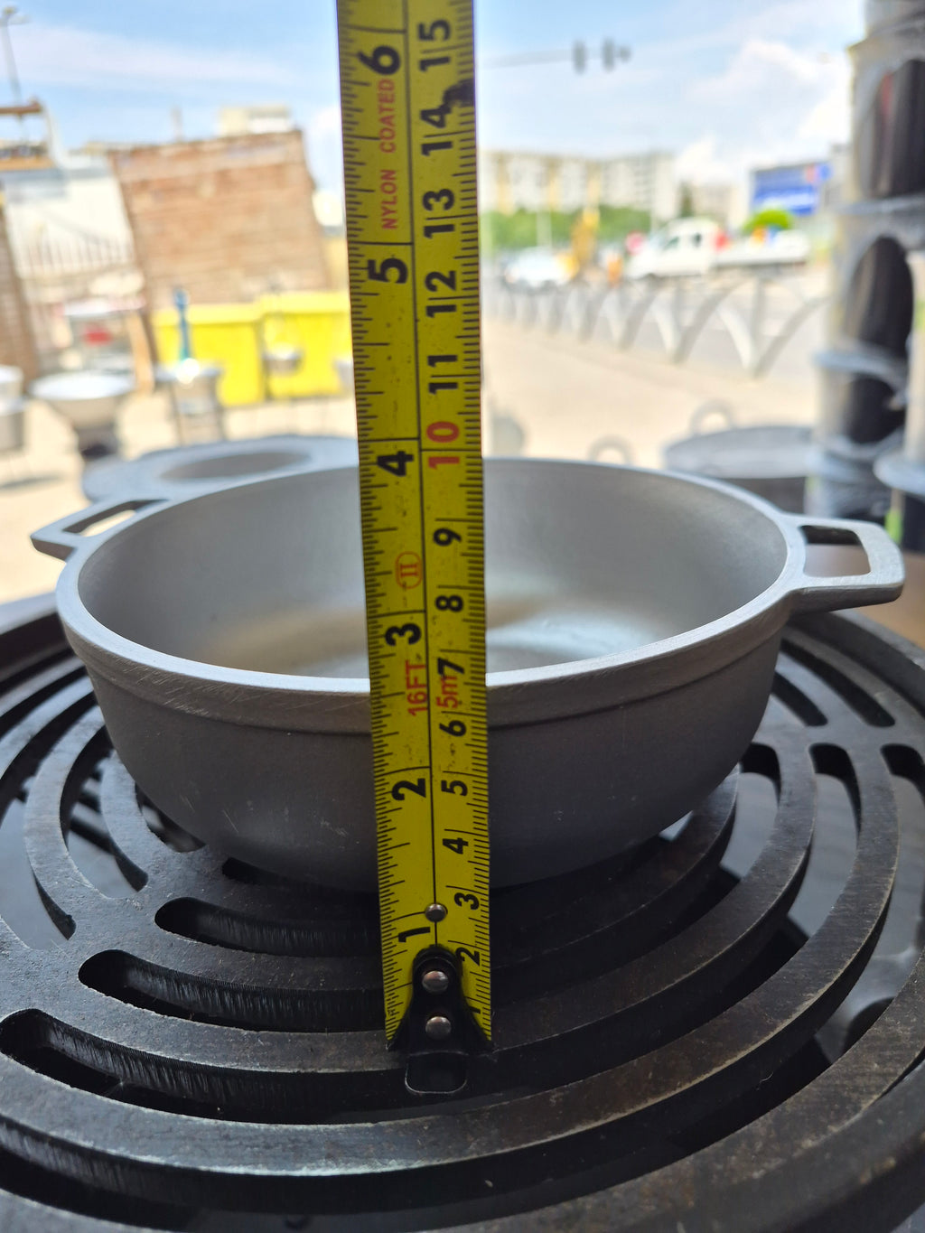 Cratiță 1L Aluminiu turnat cu capac.